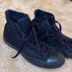 Black converse